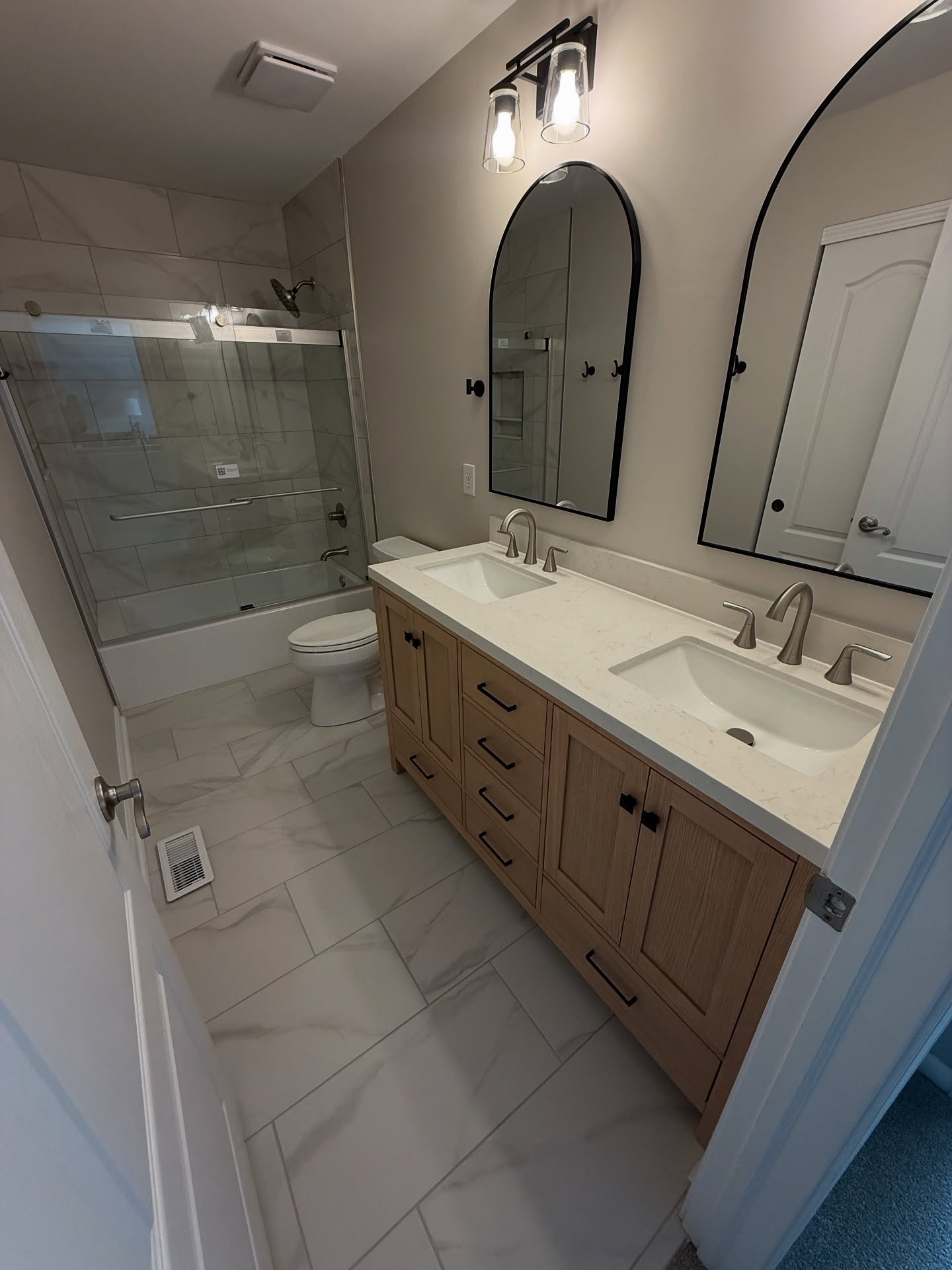 Children's bathroom remodel in Fishers Indiana